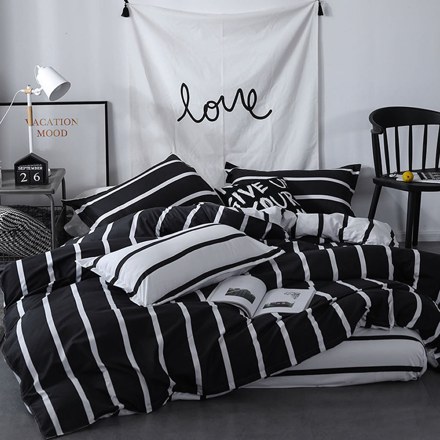 Black & White Stripe Bedding Set, Double 4 Piece Set