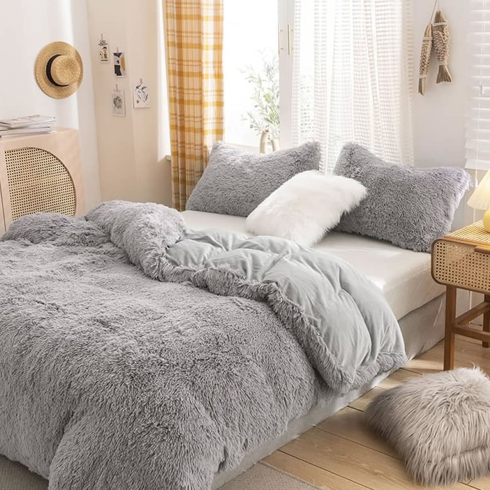 Luxury Plush Shaggy Bedding Set, Grey / King 6 Piece Set