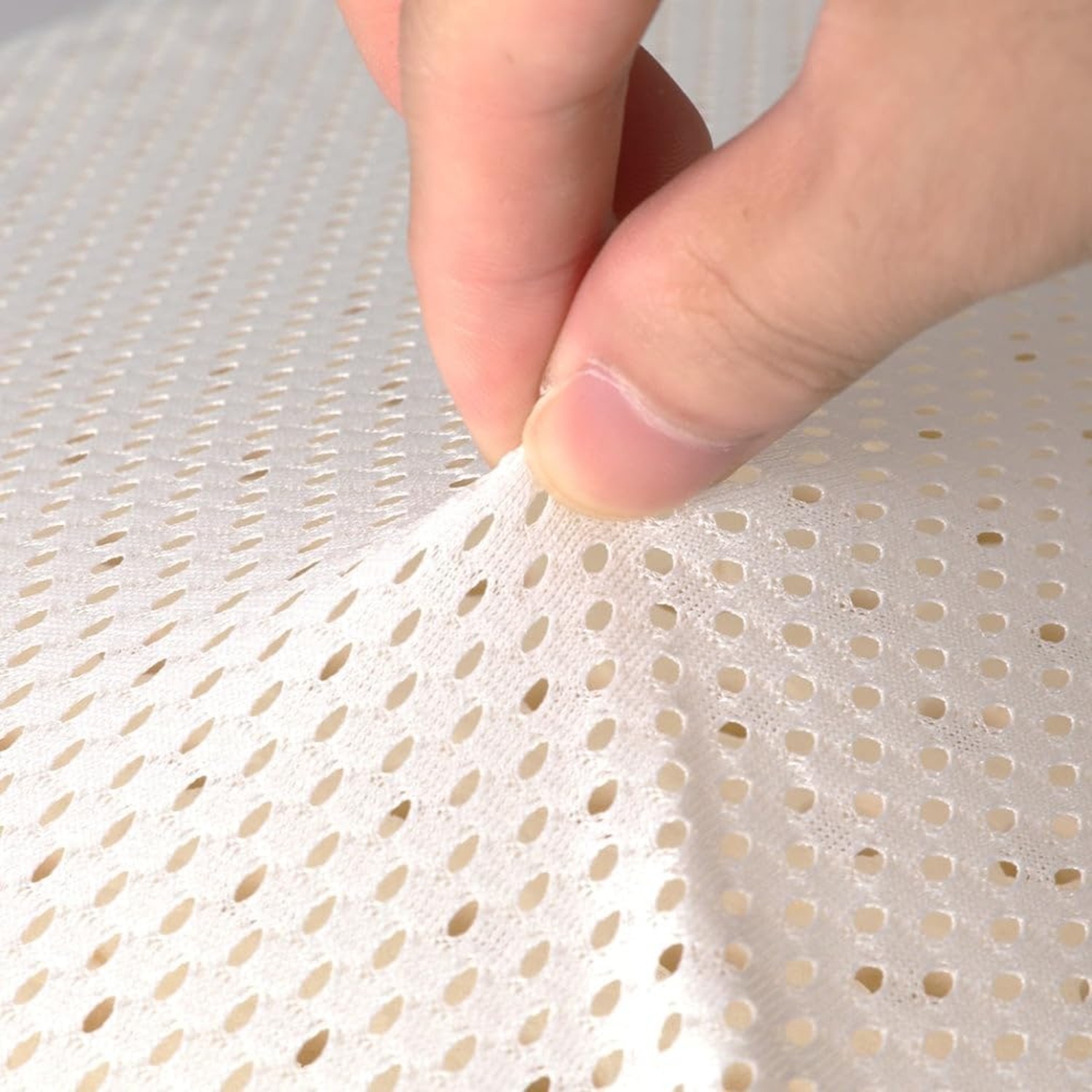 Ergonomic Latex Pillow: image 6